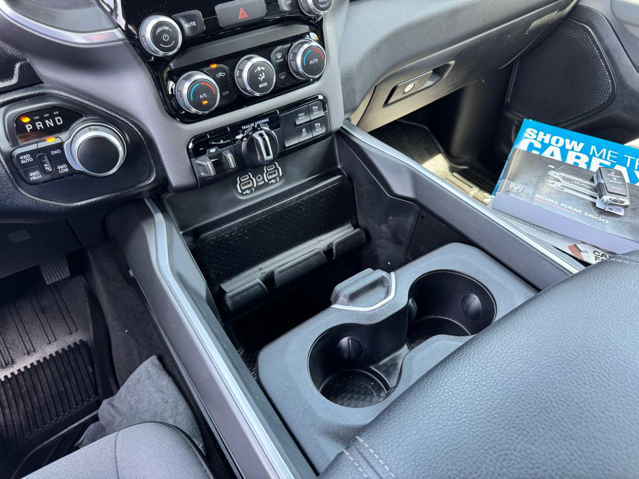 RAM 1500 Big Horn 4x4 Crew Cab 5'7" Box 2021