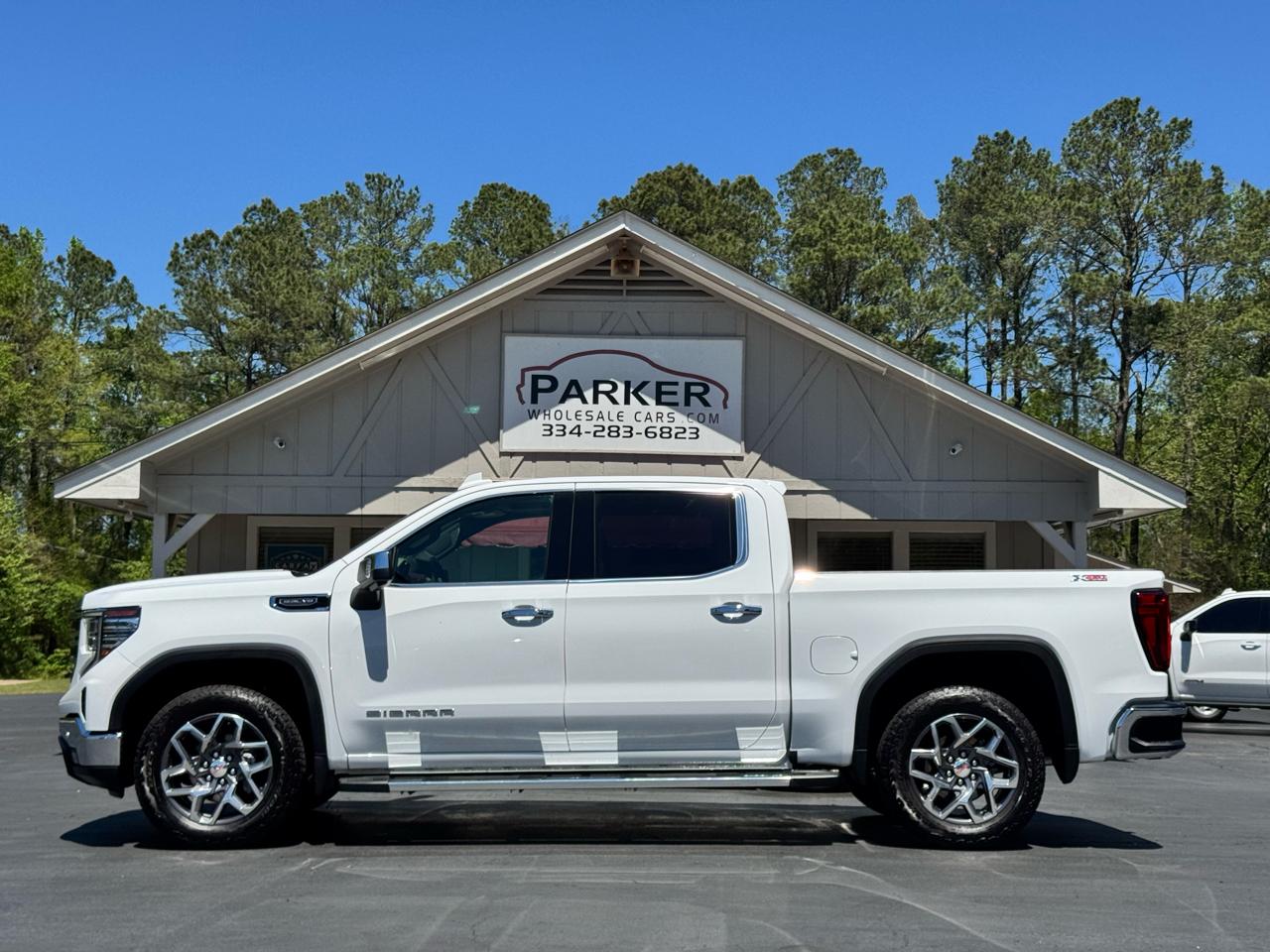 GMC Sierra 1500 4WD Crew Cab 147" SLT 2026