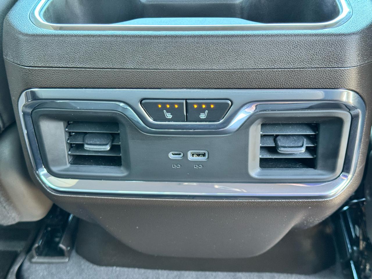 GMC Sierra 1500 4WD Crew Cab 147" SLT 2026