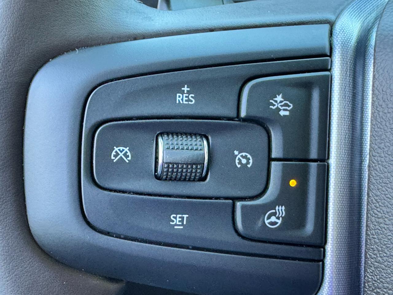 GMC Sierra 1500 4WD Crew Cab 147" SLT 2026