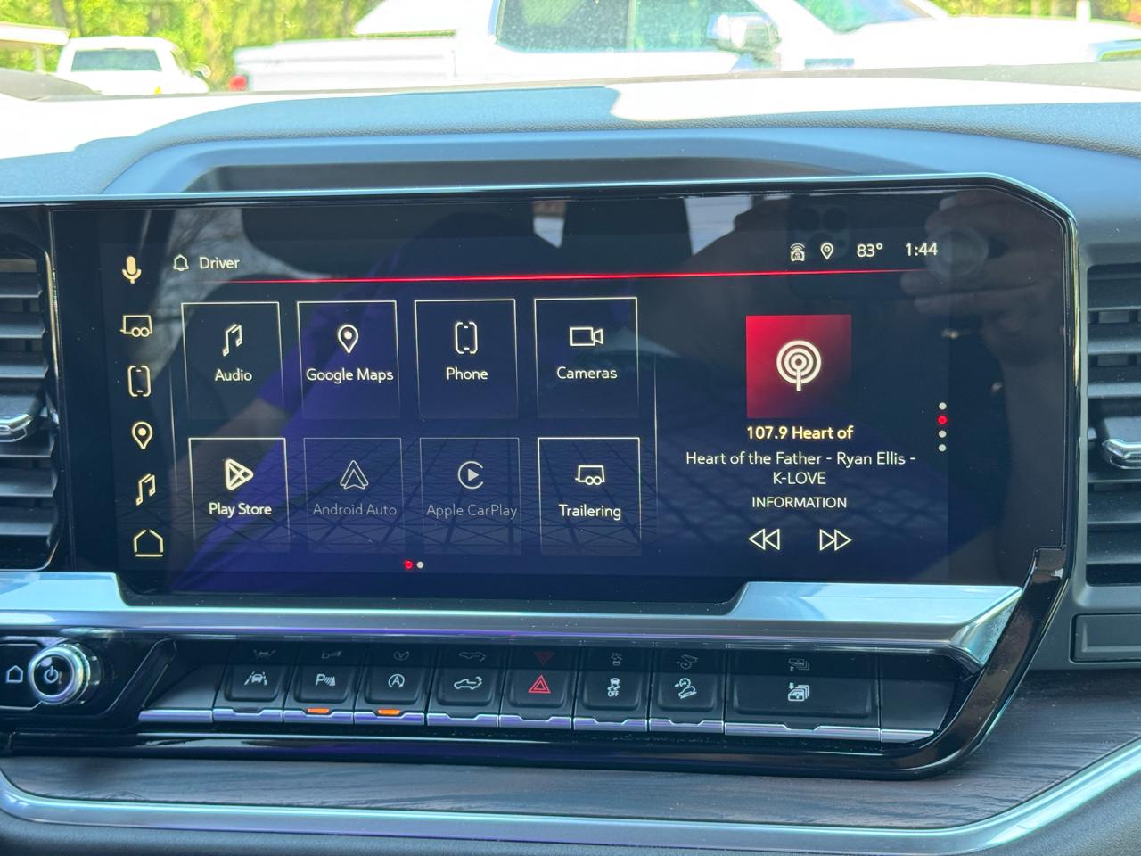 GMC Sierra 1500 4WD Crew Cab 147" SLT 2026