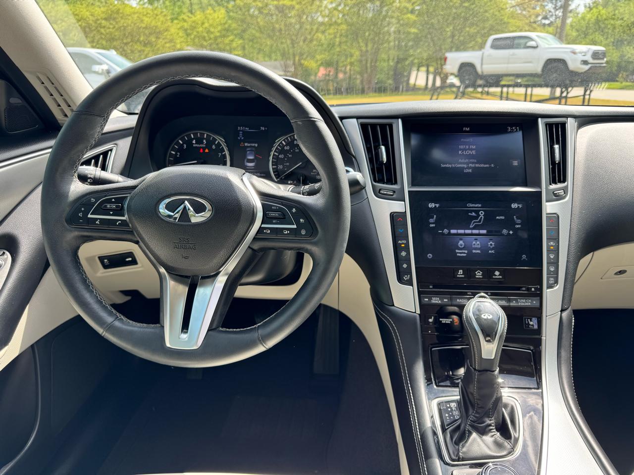 Infiniti Q50 3.0t LUXE RWD 2021