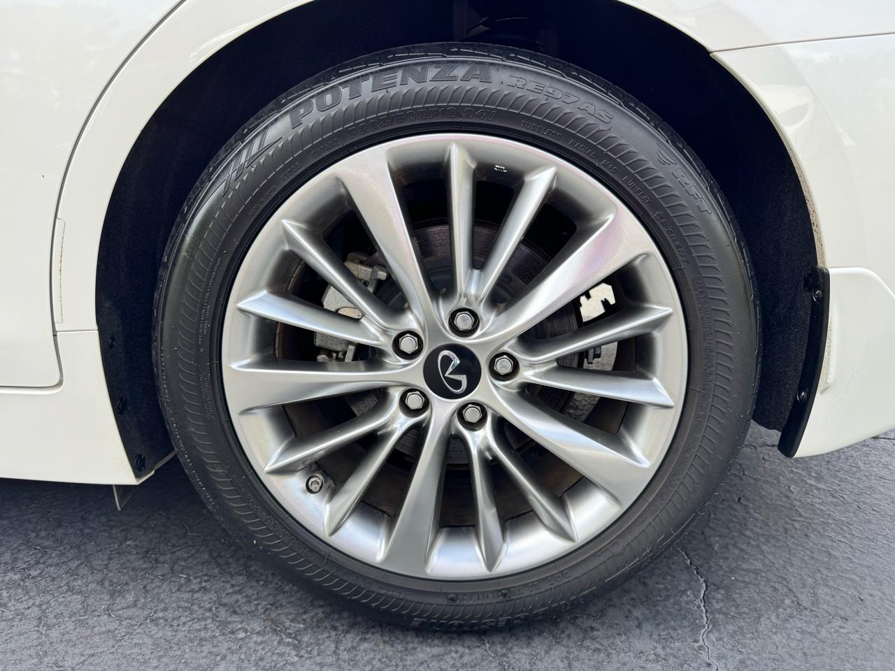 Infiniti Q50 3.0t LUXE RWD 2021