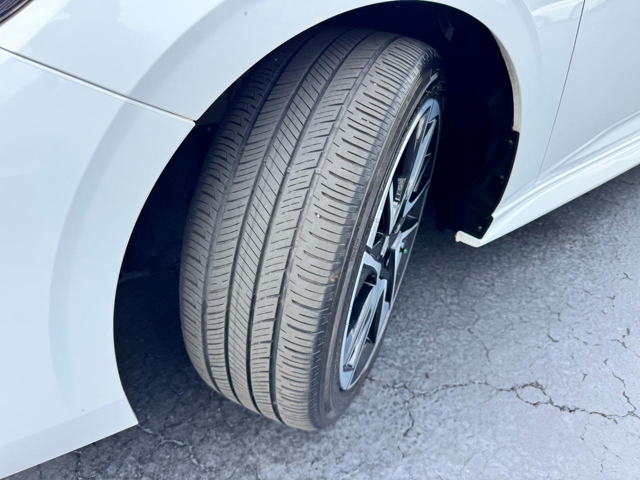 Nissan Sentra SR CVT 2024