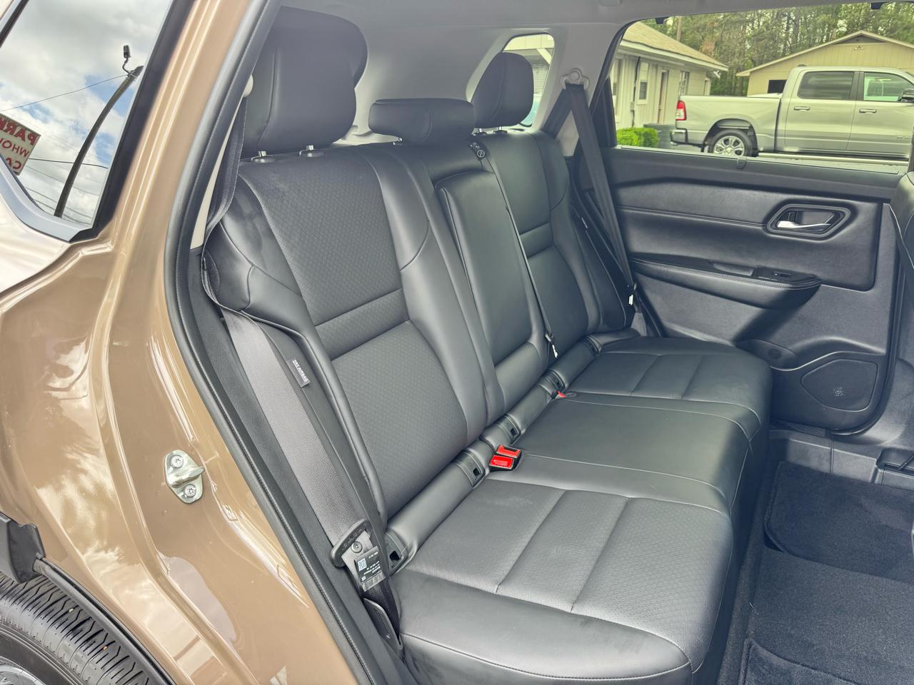 Nissan Rogue FWD SV 2025