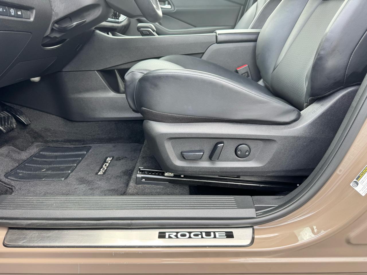 Nissan Rogue FWD SV 2025