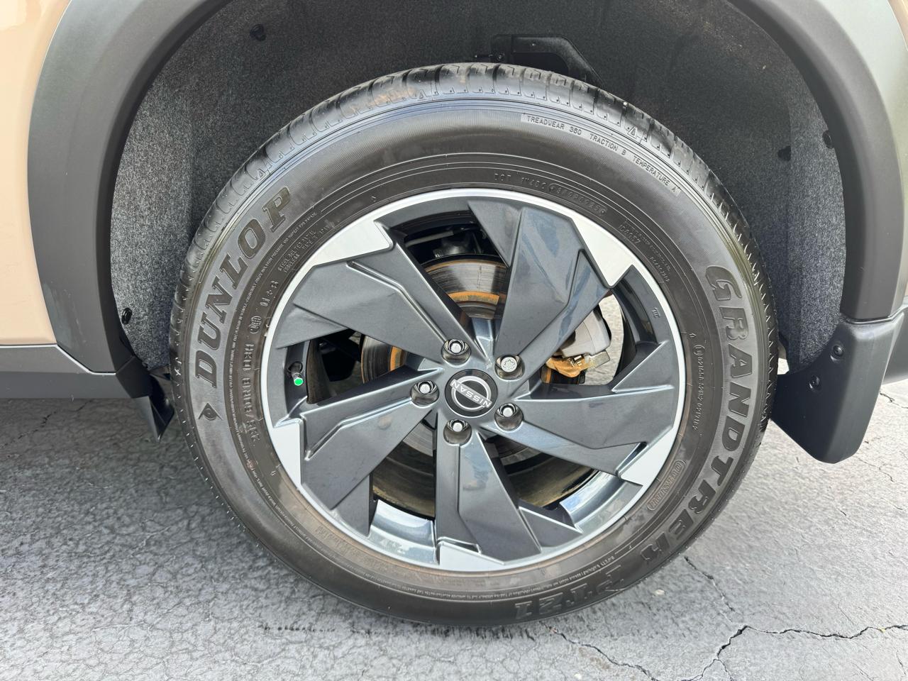 Nissan Rogue FWD SV 2025