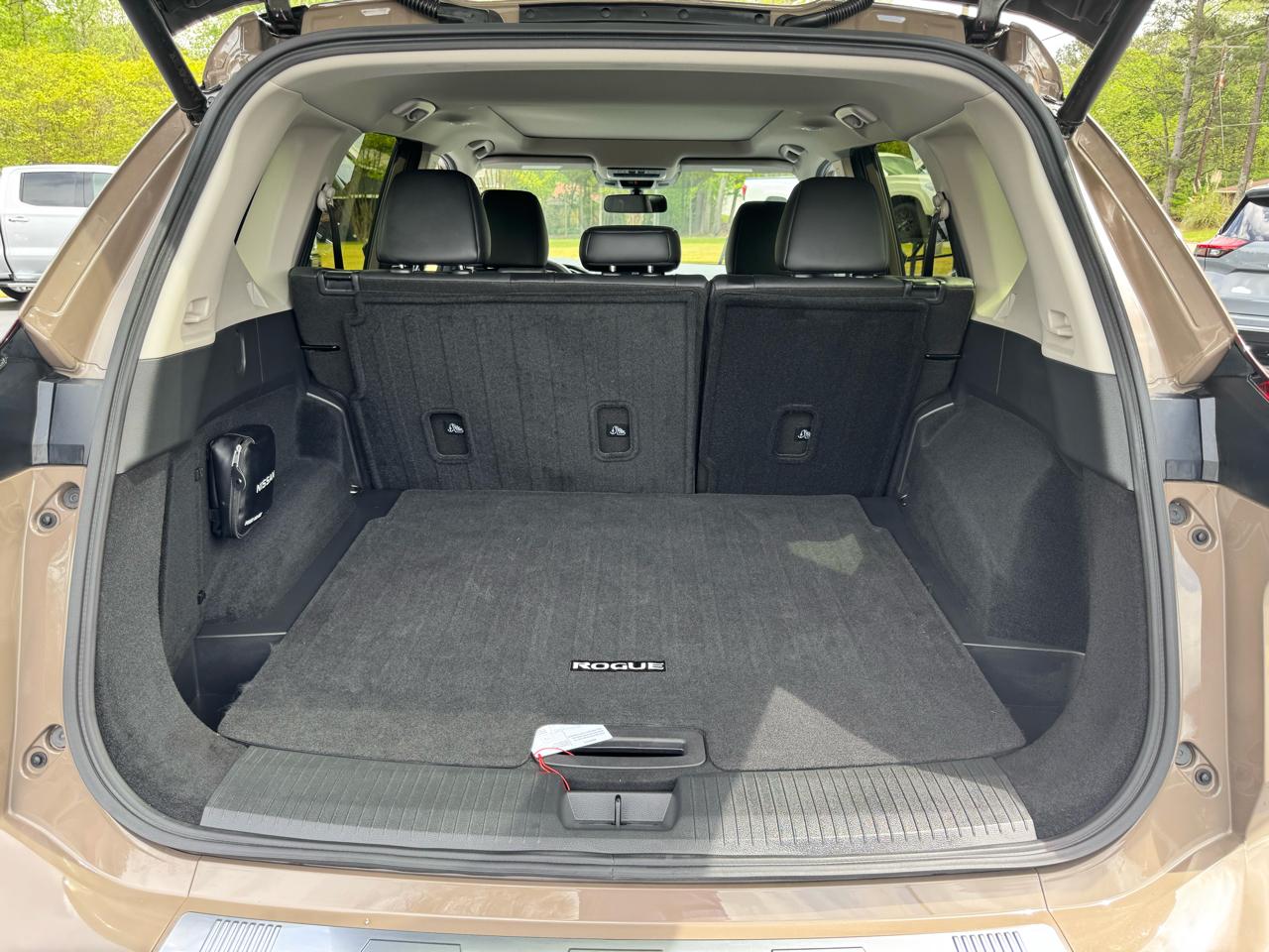 Nissan Rogue FWD SV 2025