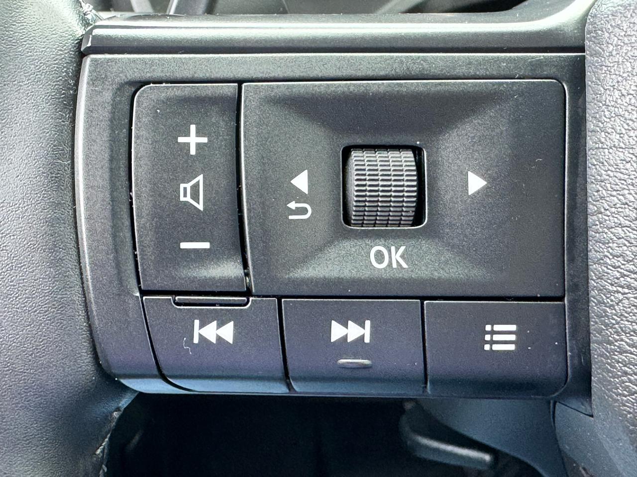 Nissan Rogue FWD SV 2025