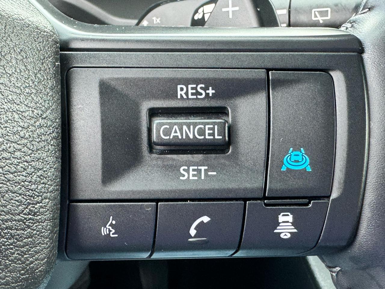 Nissan Rogue FWD SV 2025