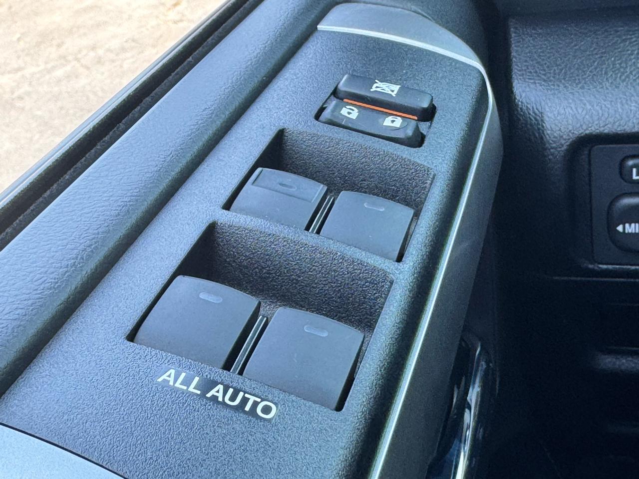 Toyota 4Runner SR5 Premium 2WD (Natl) 2023