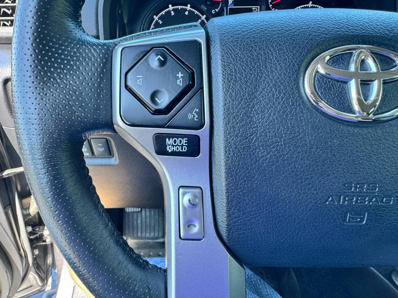 Toyota 4Runner SR5 Premium 2WD (Natl) 2023