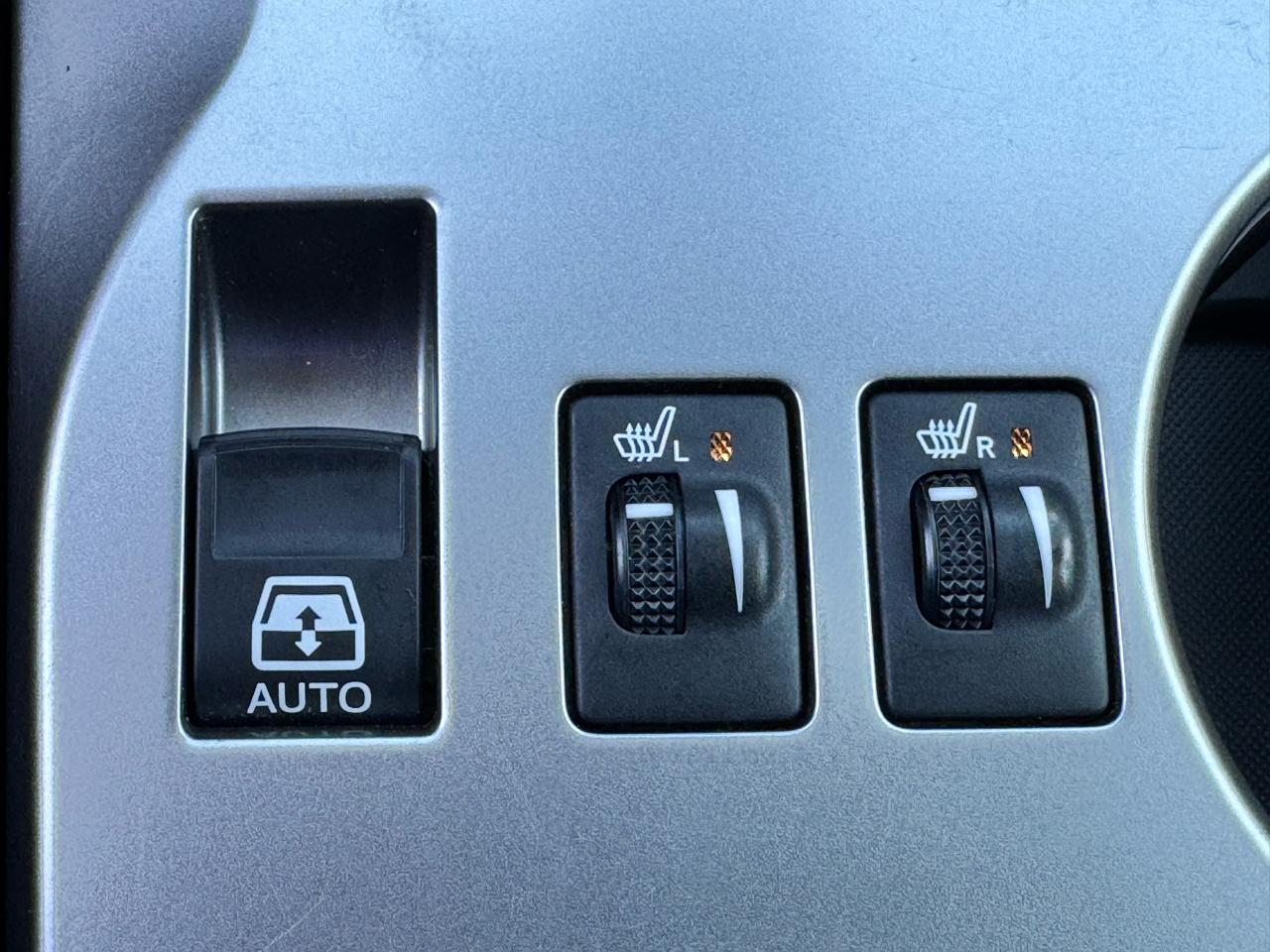 Toyota 4Runner SR5 Premium 2WD (Natl) 2023