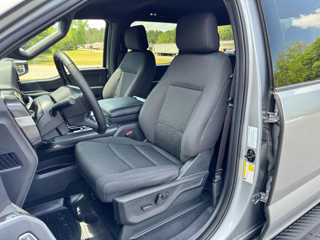 Ford F-150 XLT SuperCrew 5.5-ft. Bed 4WD 2023