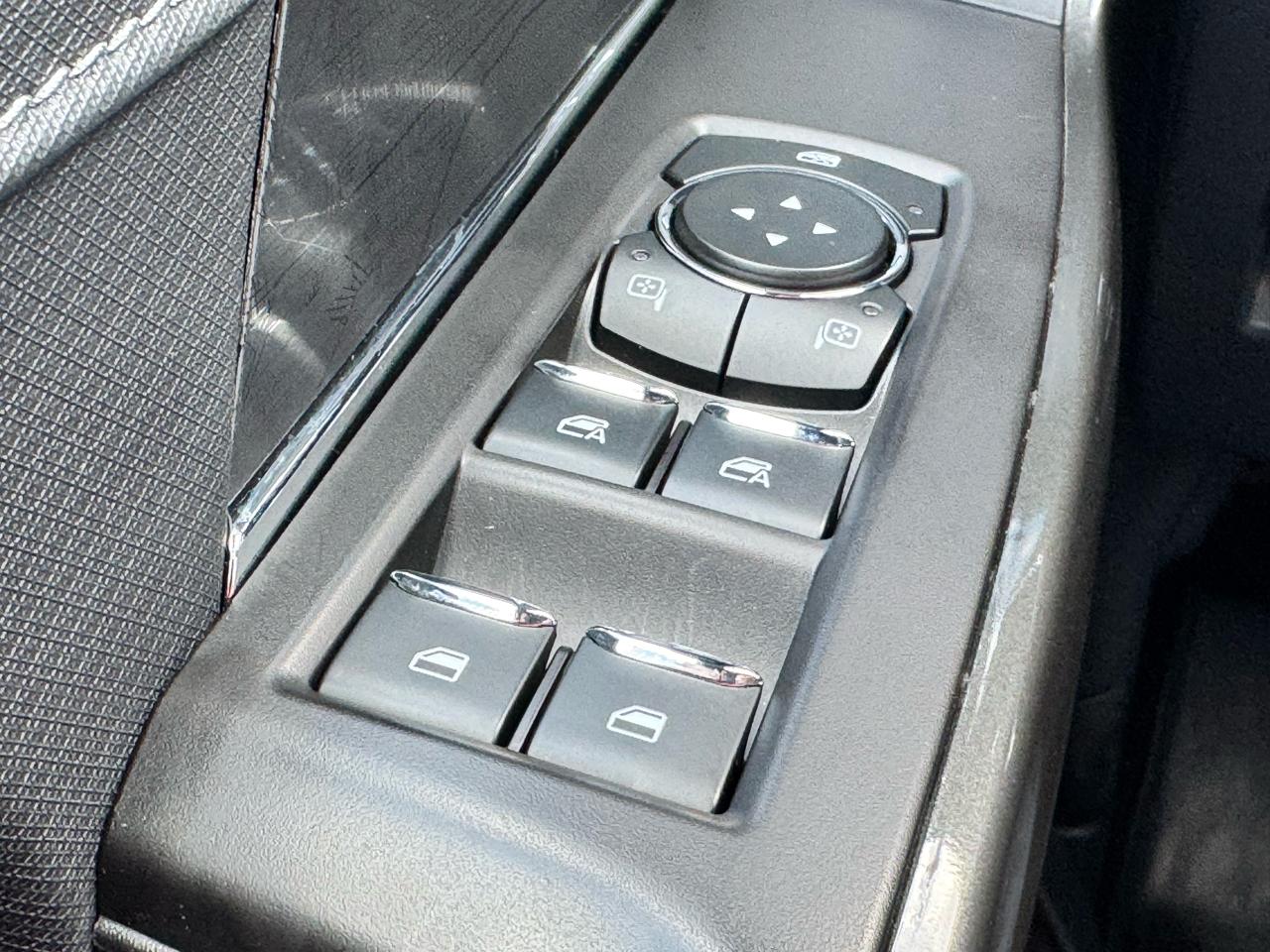 Ford F-150 XLT SuperCrew 5.5-ft. Bed 4WD 2023