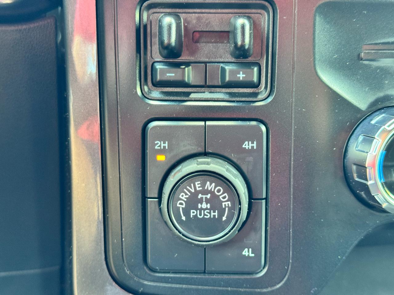 Ford F-150 XLT SuperCrew 5.5-ft. Bed 4WD 2023