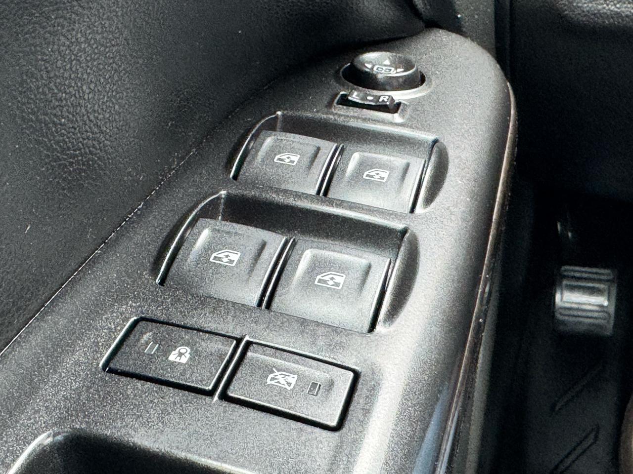 GMC Canyon 4WD Crew Cab 128" Elevation 2022