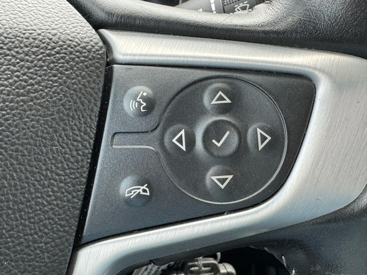 GMC Canyon 4WD Crew Cab 128" Elevation 2022