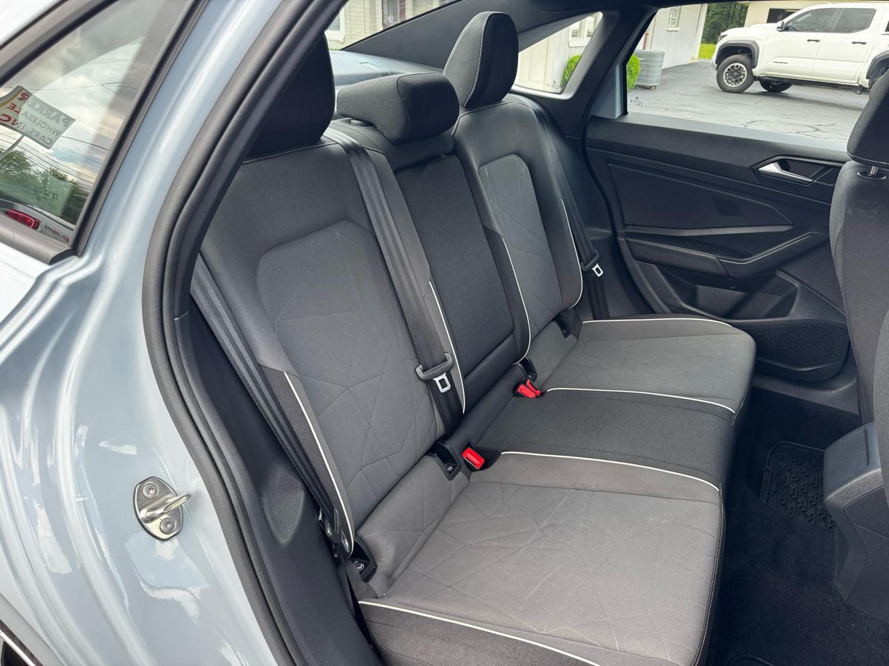 Volkswagen Jetta Sport Auto 2025