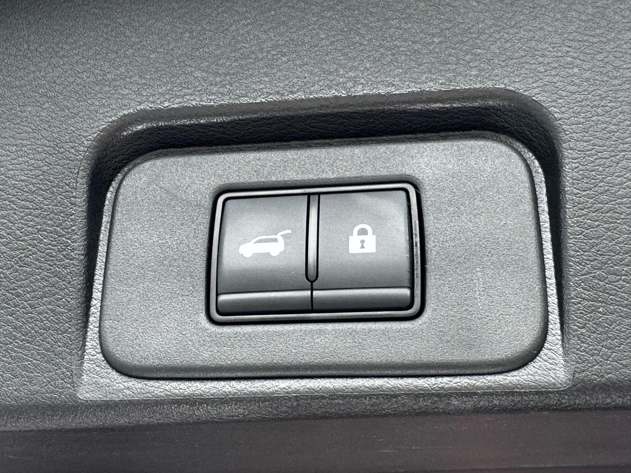 Nissan Rogue FWD SV *Ltd Avail* 2026