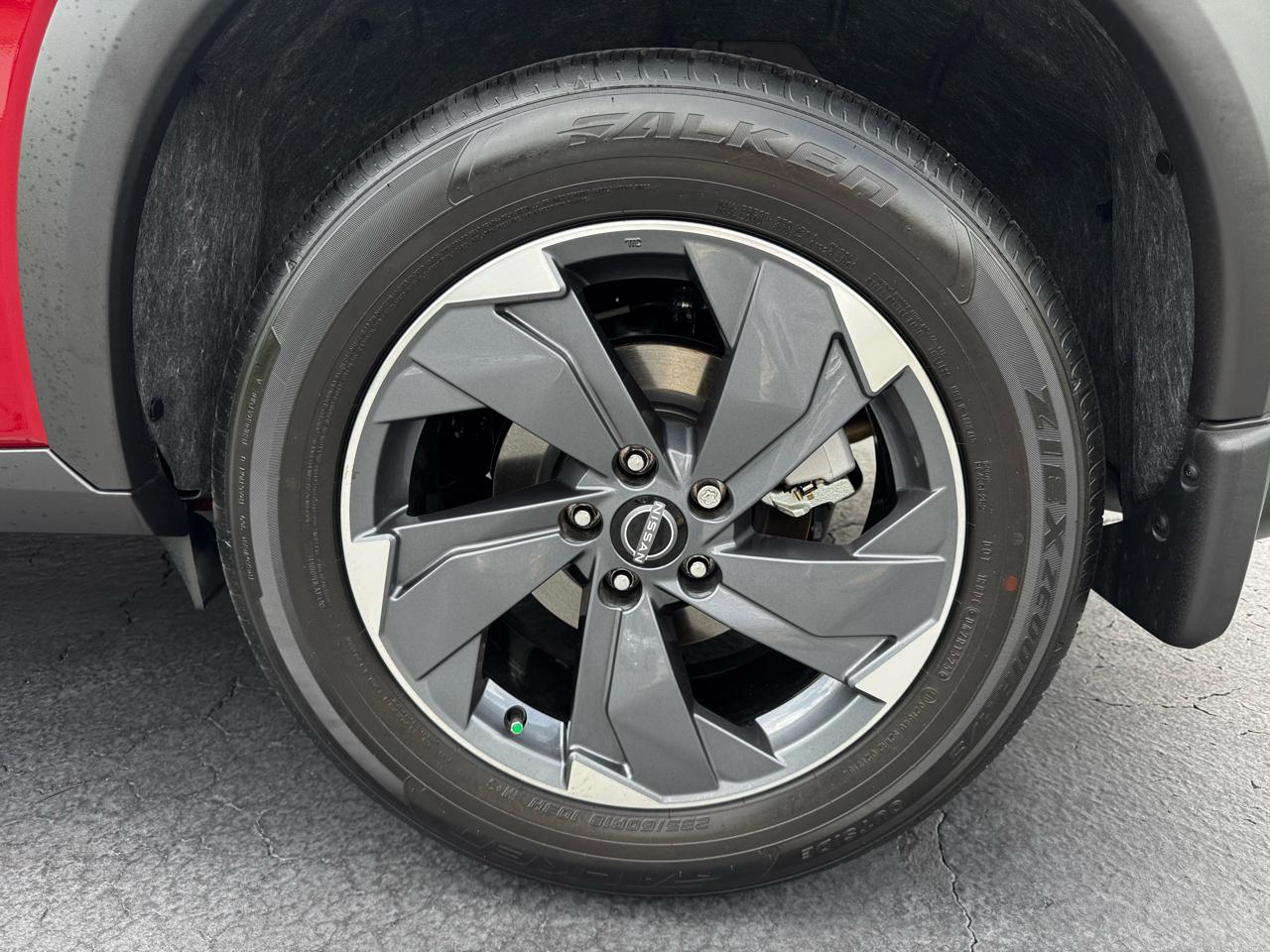 Nissan Rogue FWD SV *Ltd Avail* 2026