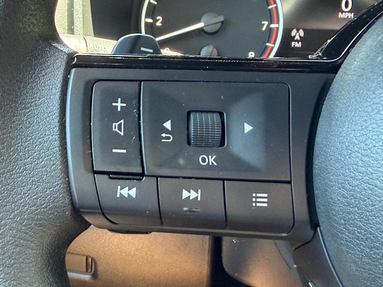 Nissan Rogue FWD SV 2023