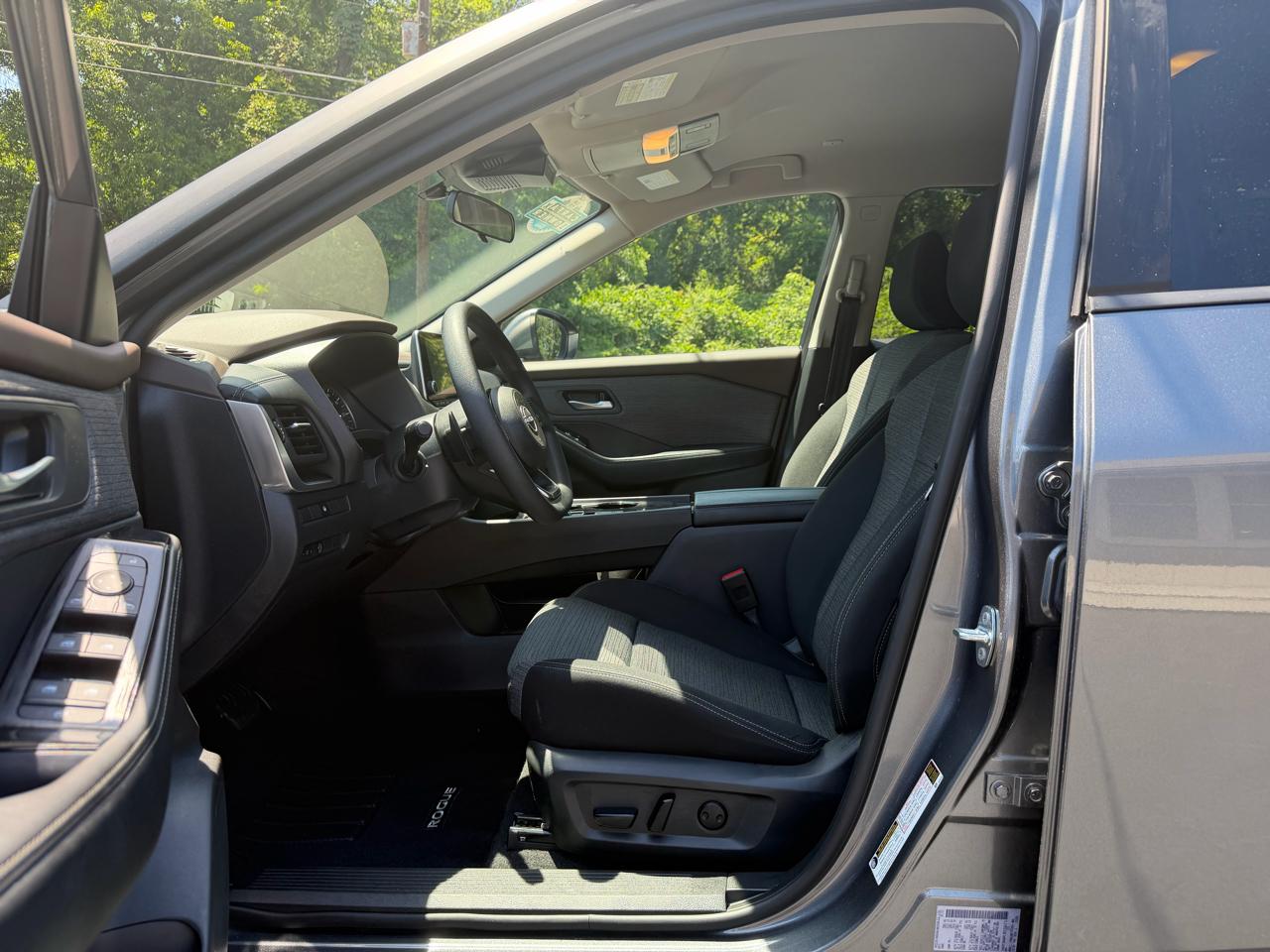 Nissan Rogue FWD SV 2023