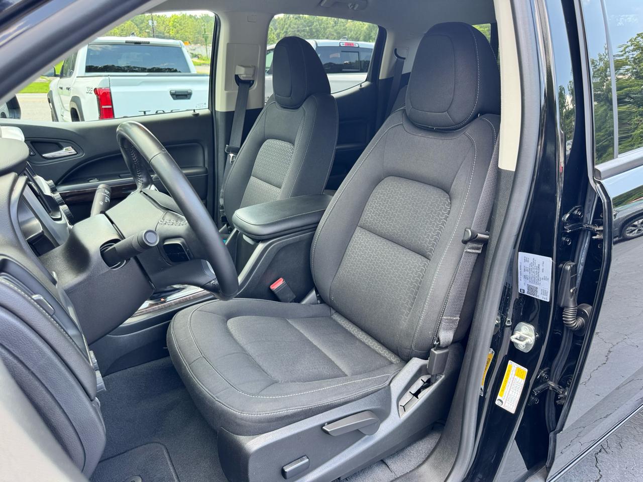 GMC Canyon 4WD Crew Cab 128" Elevation 2022
