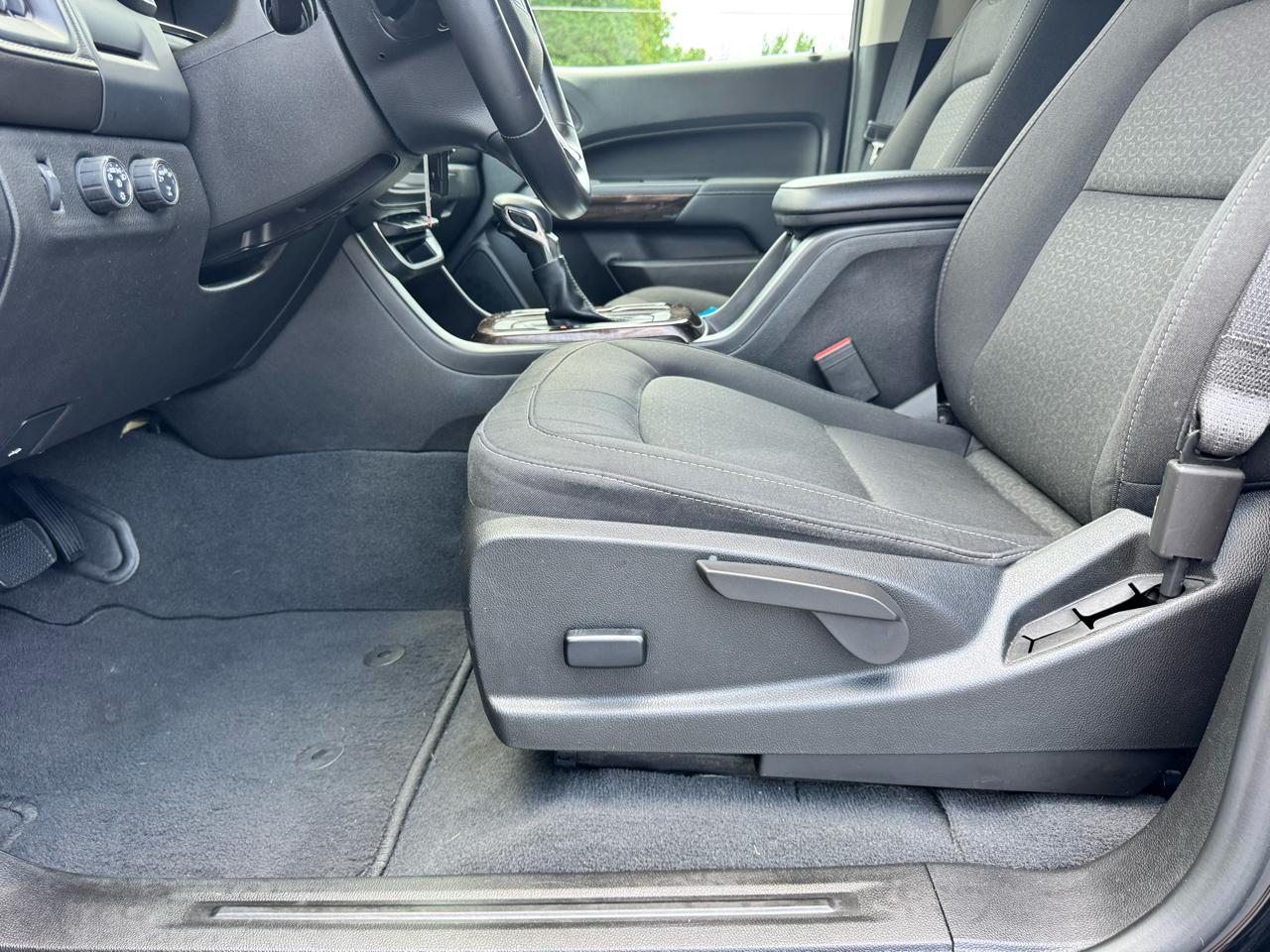 GMC Canyon 4WD Crew Cab 128" Elevation 2022