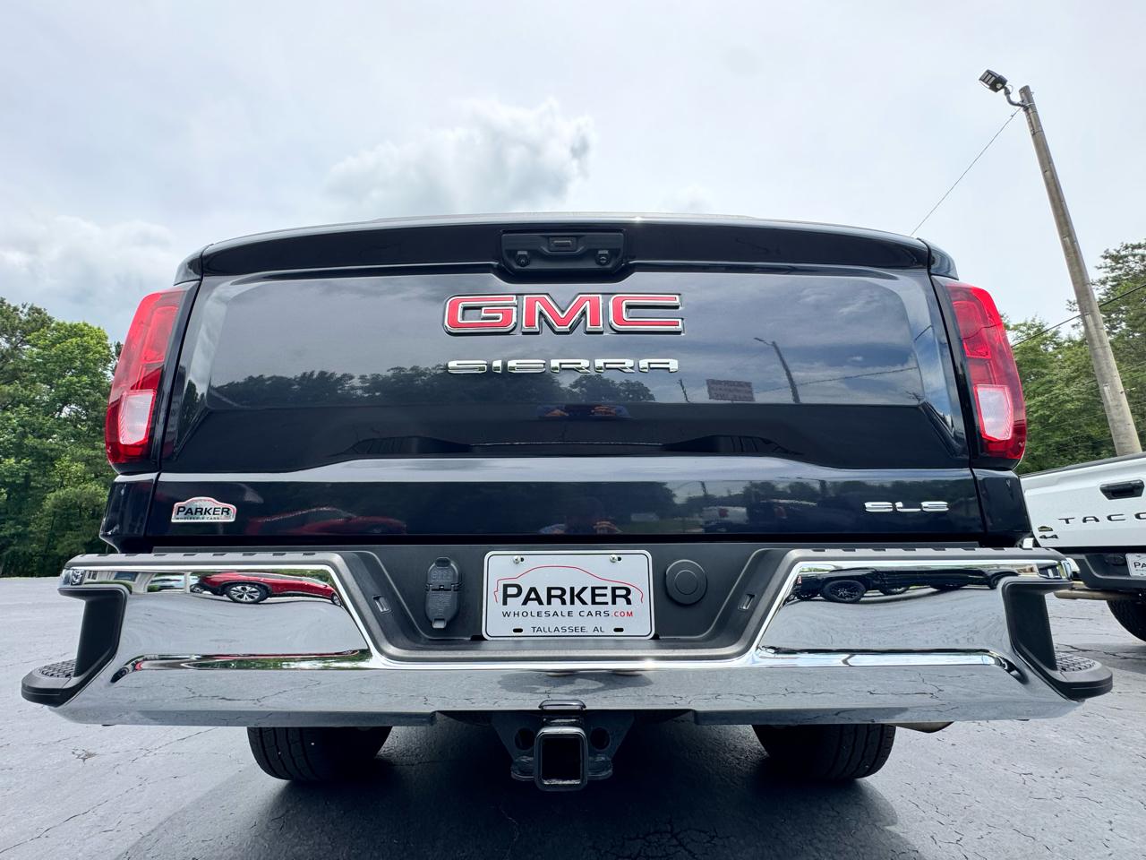 GMC Sierra 1500 4WD Crew Cab 147" SLE 2024