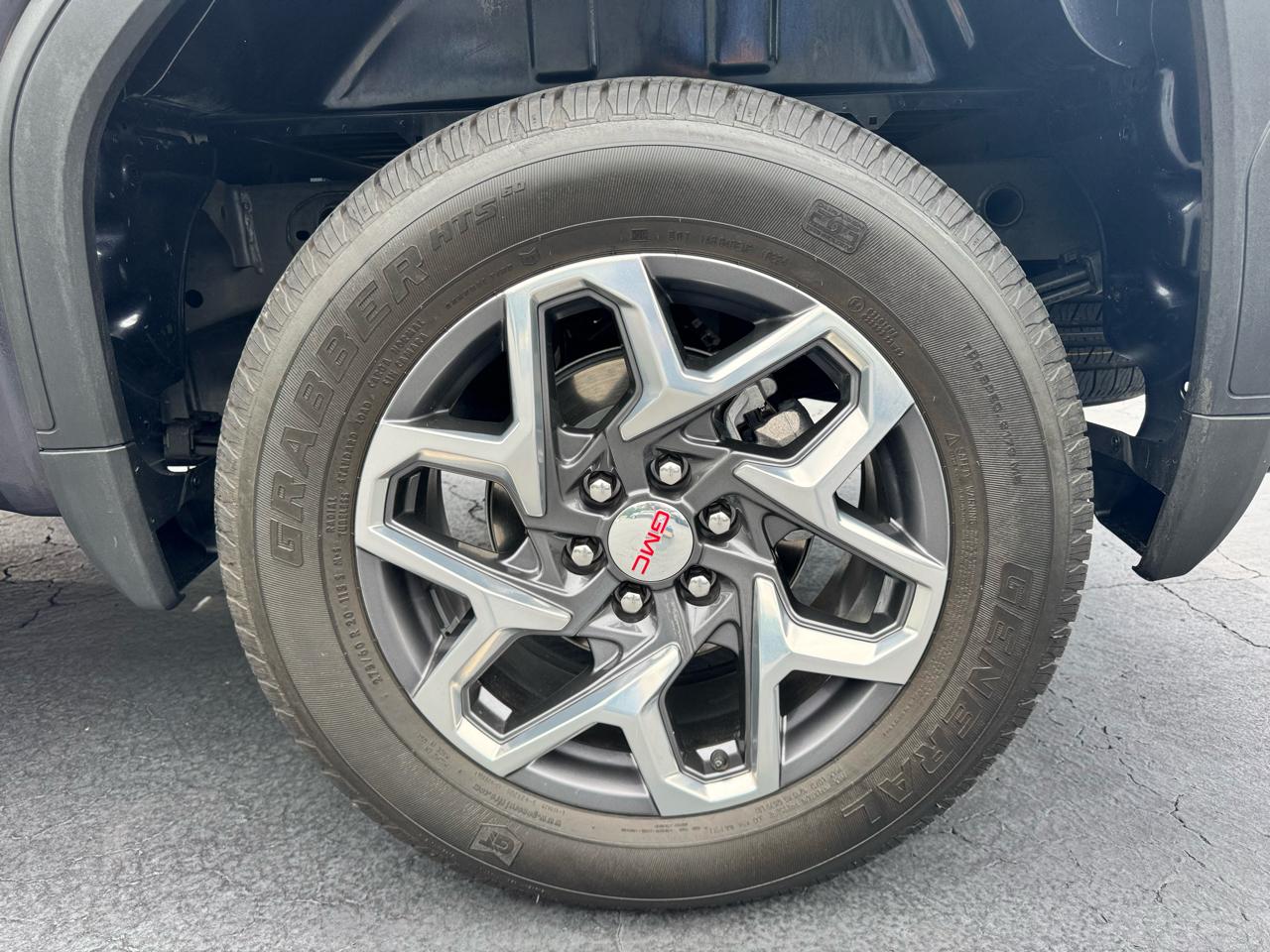 GMC Sierra 1500 4WD Crew Cab 147" SLE 2024