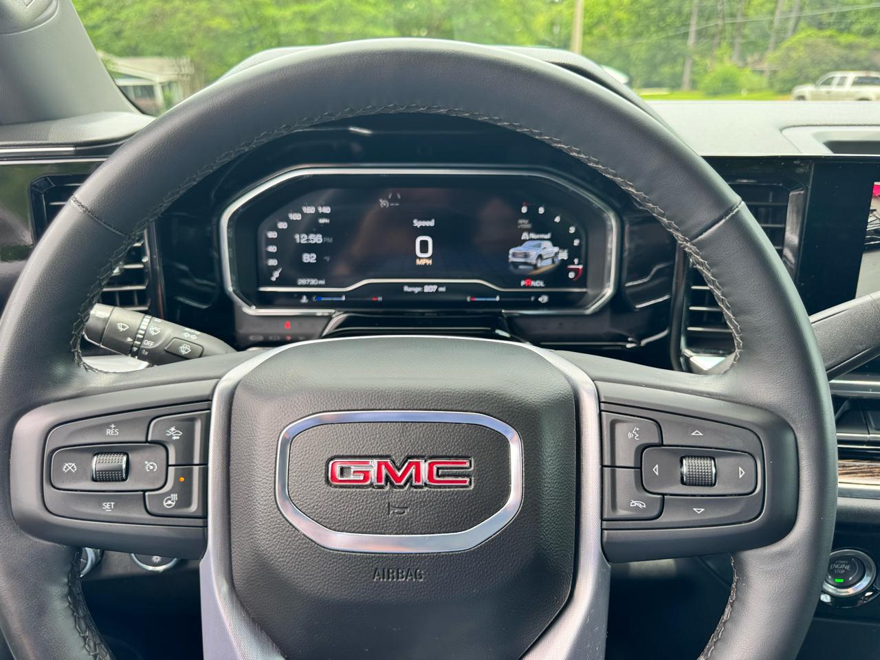 GMC Sierra 1500 4WD Crew Cab 147" SLE 2024