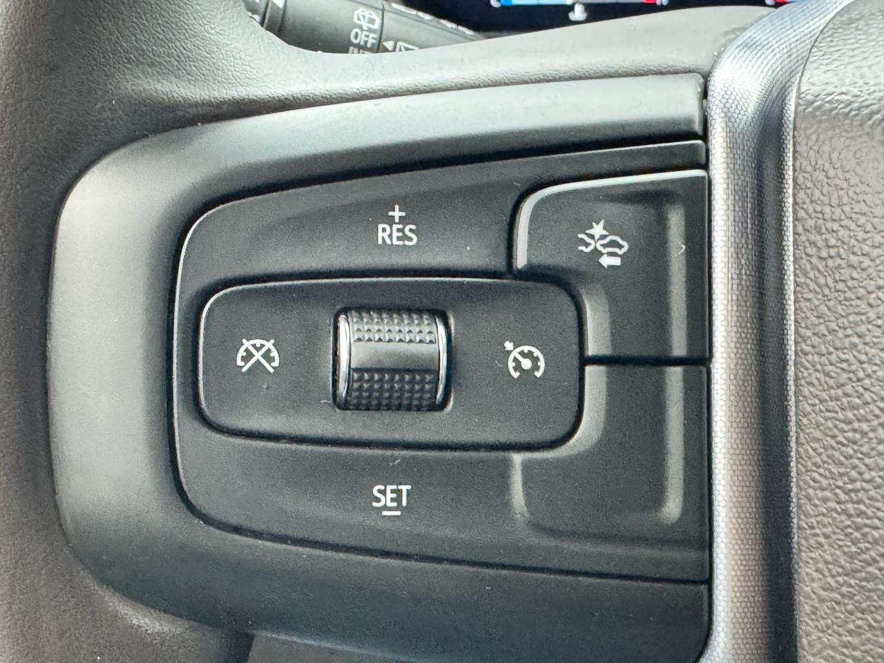 GMC Yukon XL 2WD 4dr SLE 2024