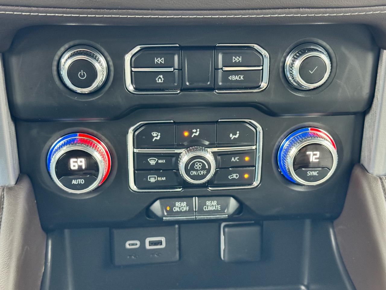 GMC Yukon XL 2WD 4dr SLE 2024