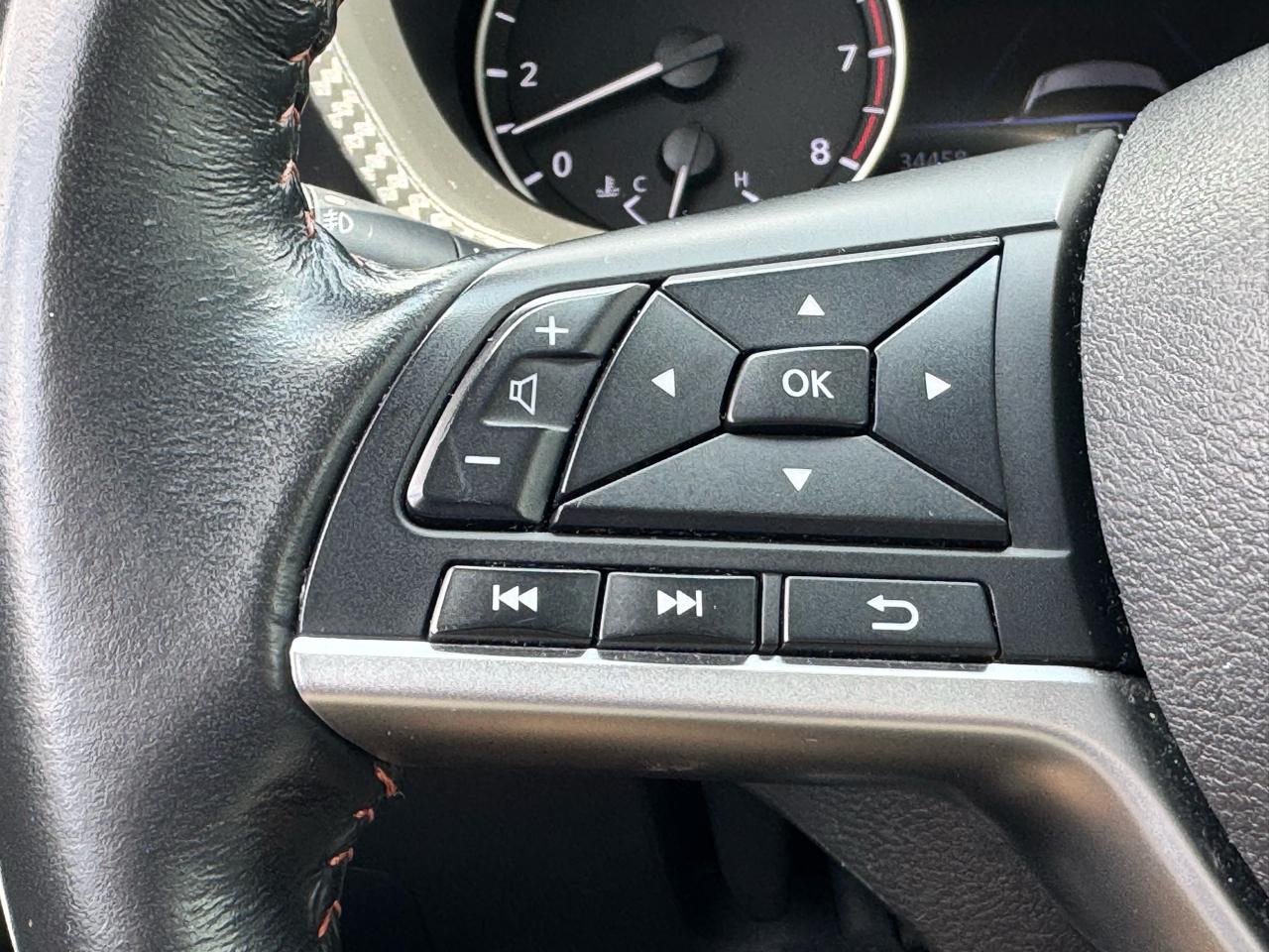 Nissan Sentra SR CVT 2021