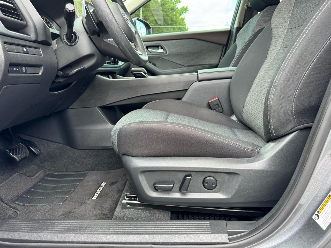 Nissan Rogue FWD SV 2023