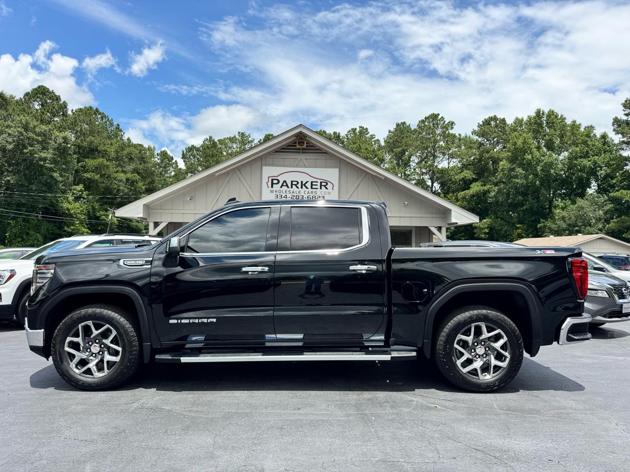GMC Sierra 1500 4WD Crew Cab 147" SLT 2026