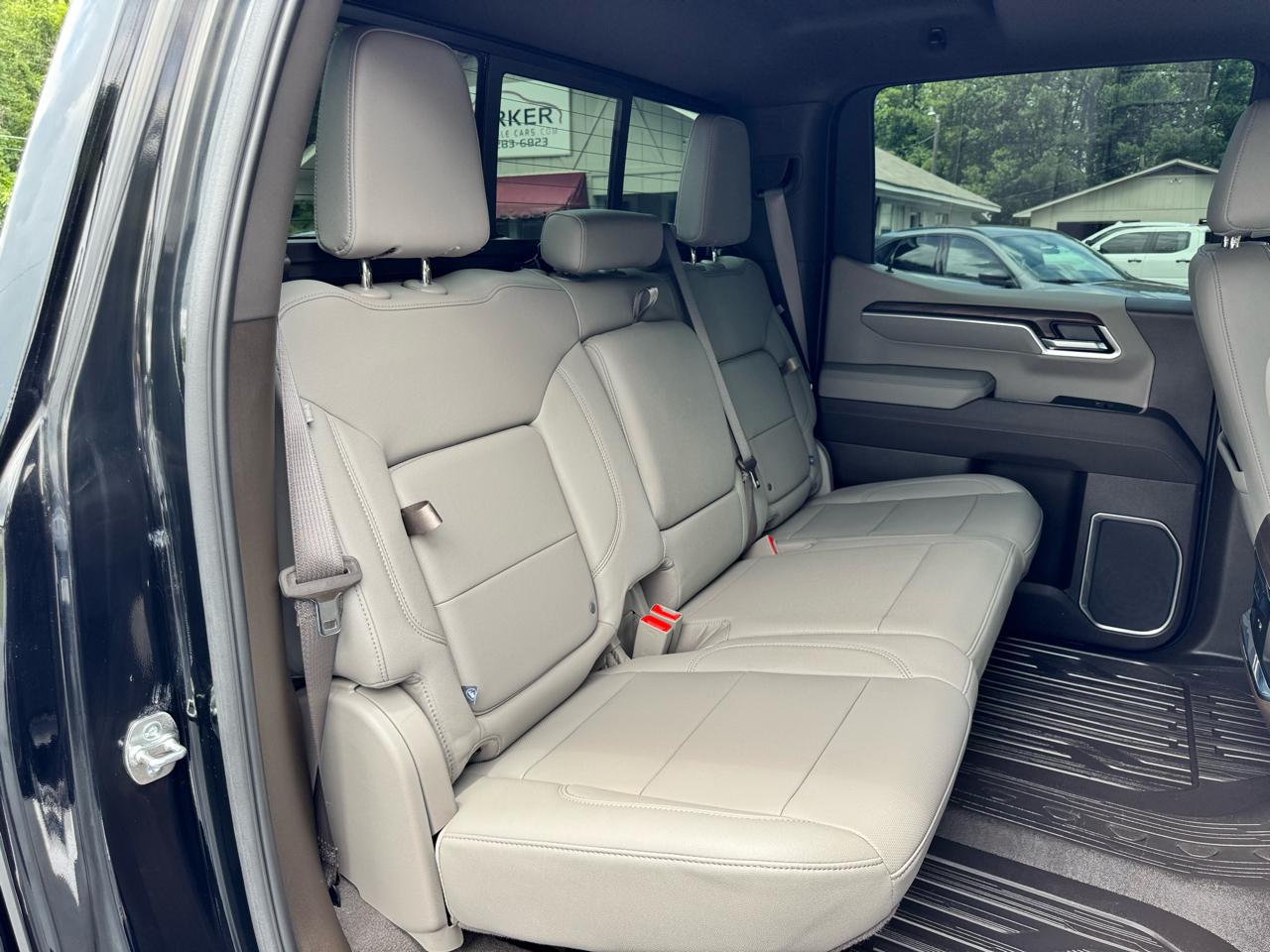 GMC Sierra 1500 4WD Crew Cab 147" SLT 2026