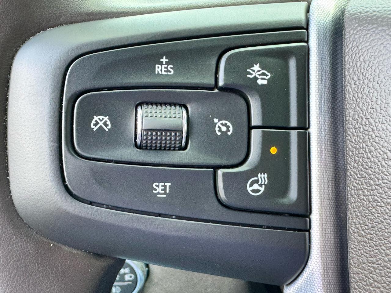 GMC Sierra 1500 4WD Crew Cab 147" SLT 2026