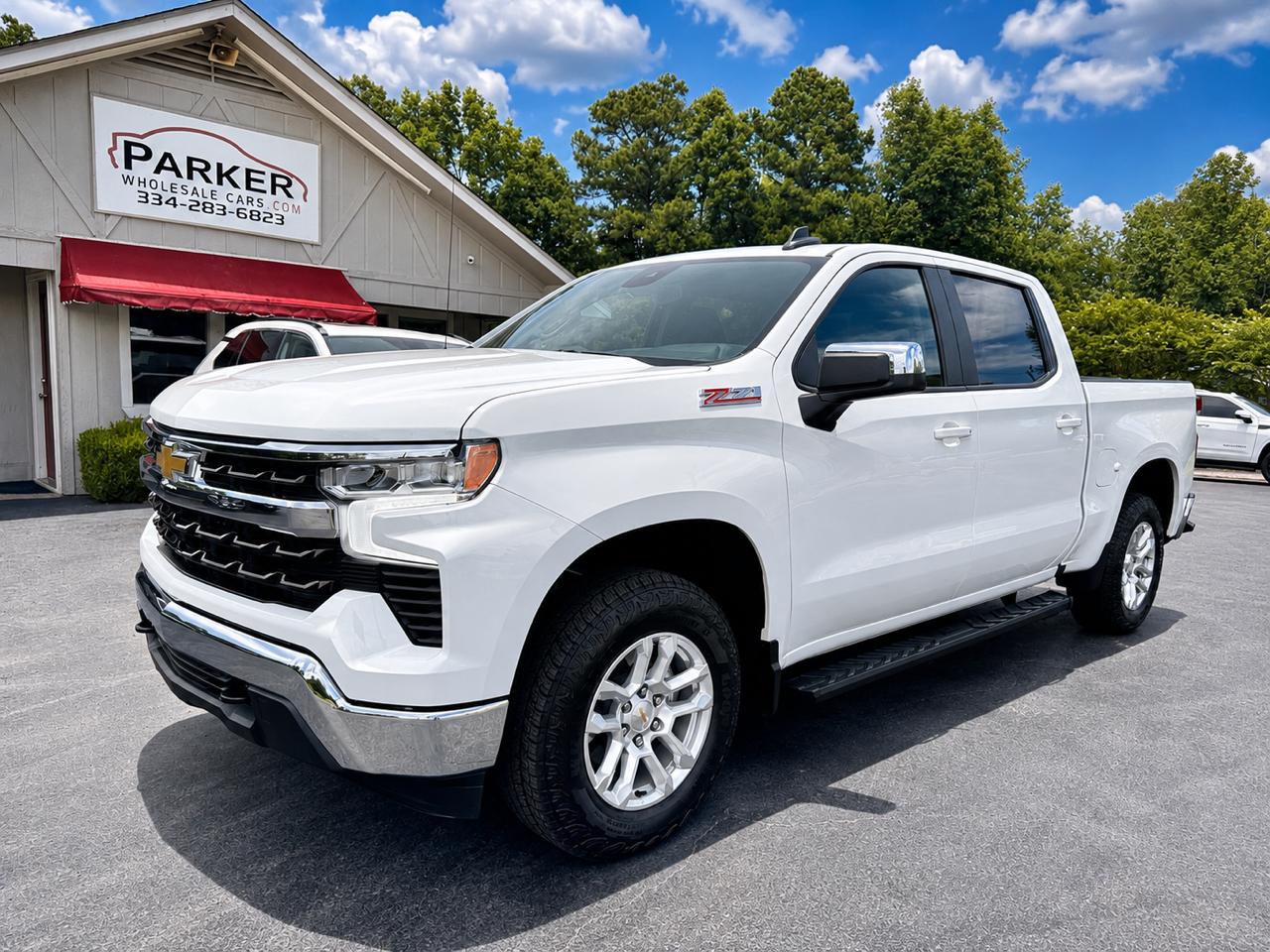 Chevrolet Silverado 1500 4WD Crew Cab 147" LT w/1LT 2026