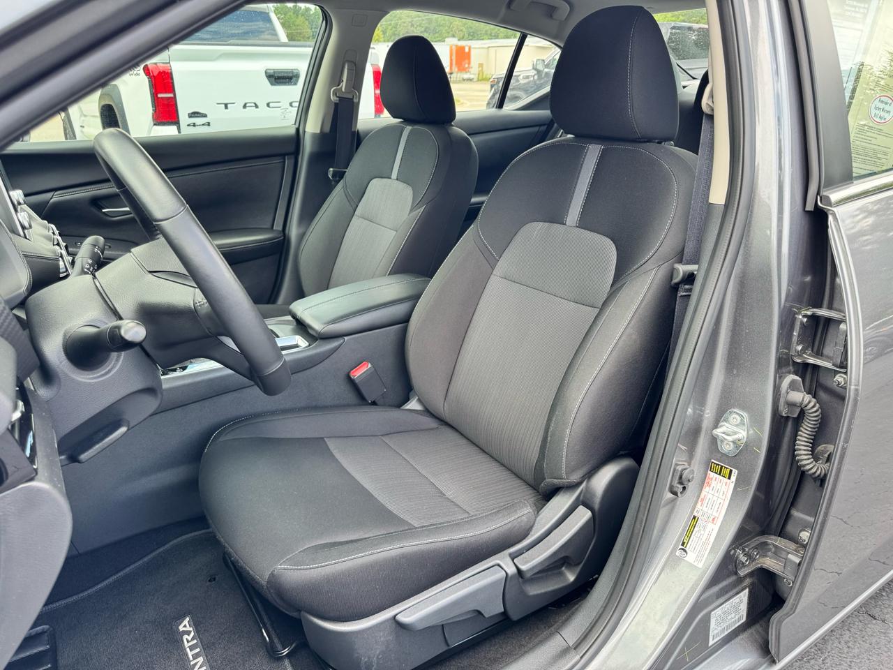 Nissan Sentra SV CVT 2025