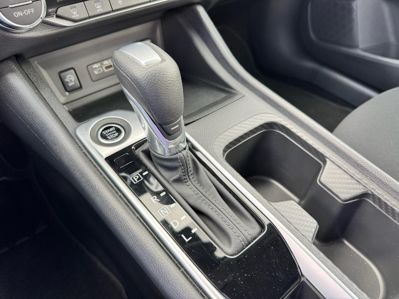 Nissan Sentra SV CVT 2025