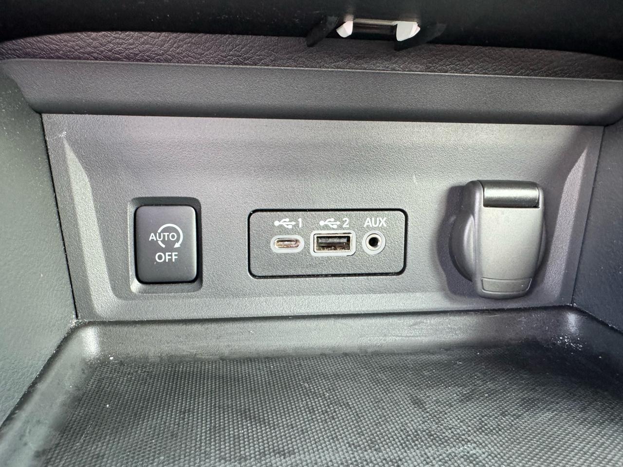 Nissan Sentra SV CVT 2025