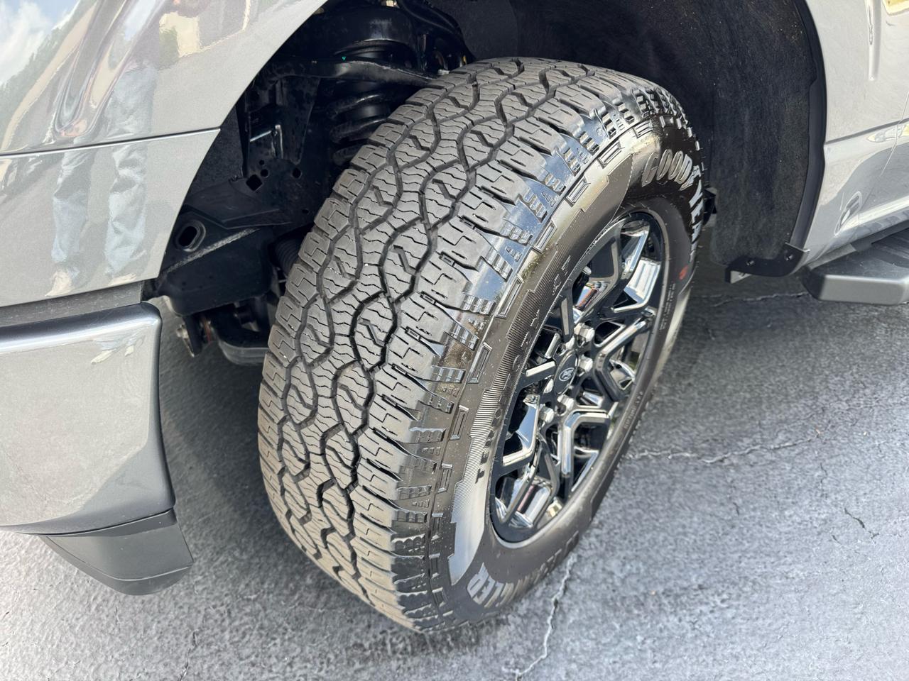 Ford F-150 XLT 4WD SuperCrew 5.5' Box 2025