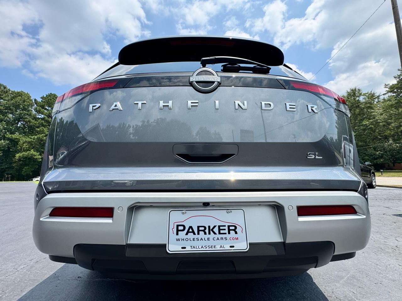 Nissan Pathfinder SL 2WD 2025