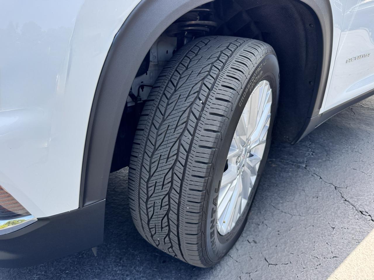 GMC Acadia FWD 4dr Elevation 2026