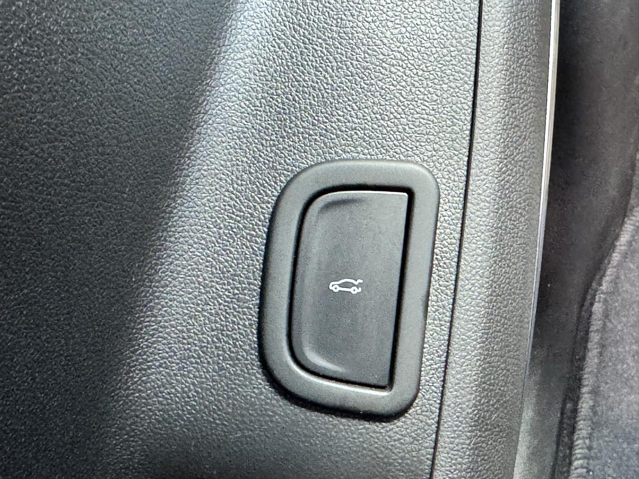 GMC Acadia FWD 4dr Elevation 2026