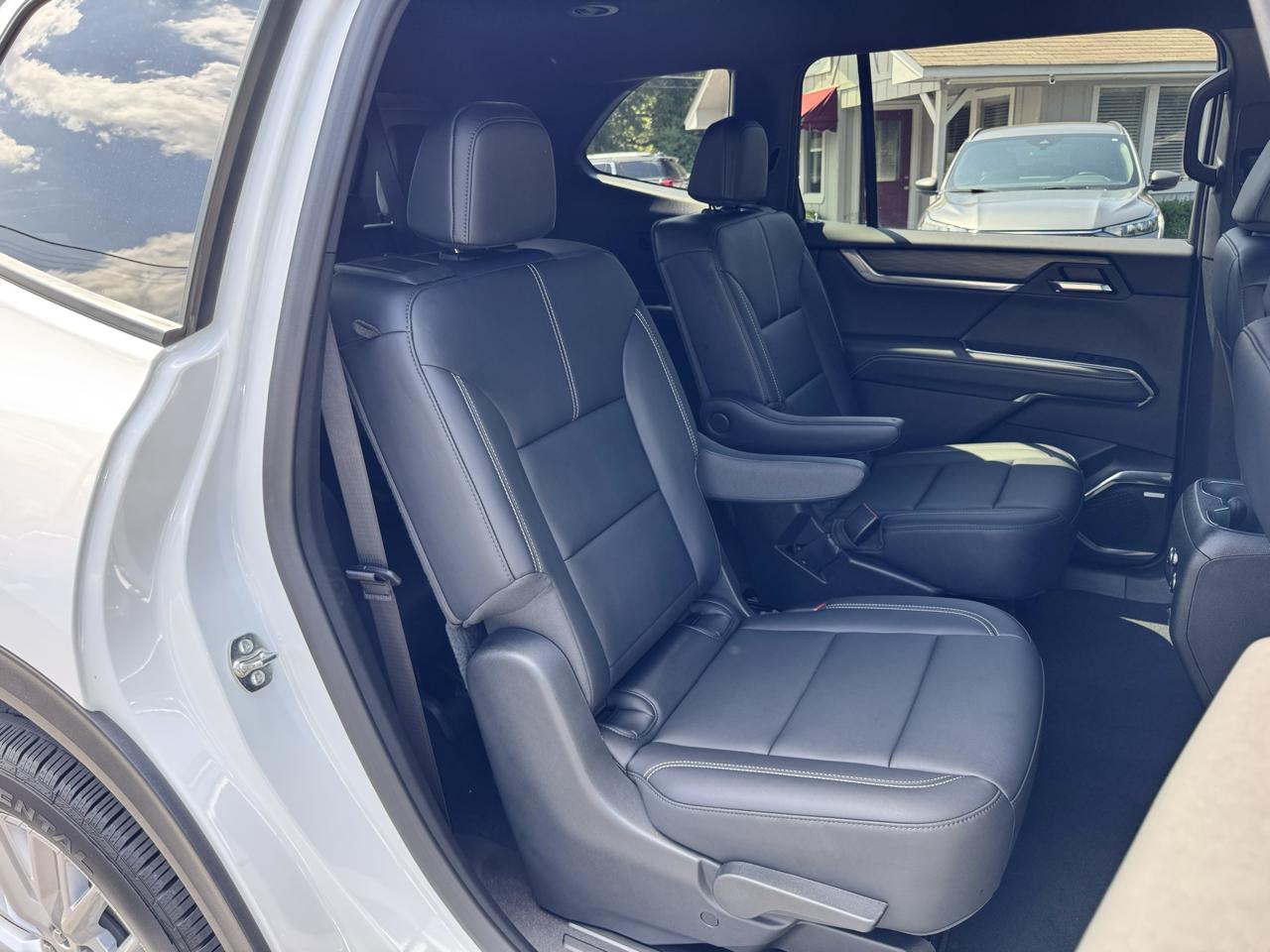 GMC Acadia FWD 4dr Elevation 2026