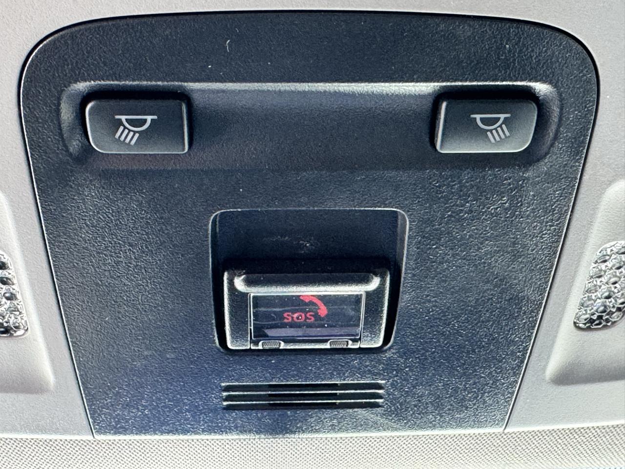 Toyota Camry SE Auto (Natl) 2024