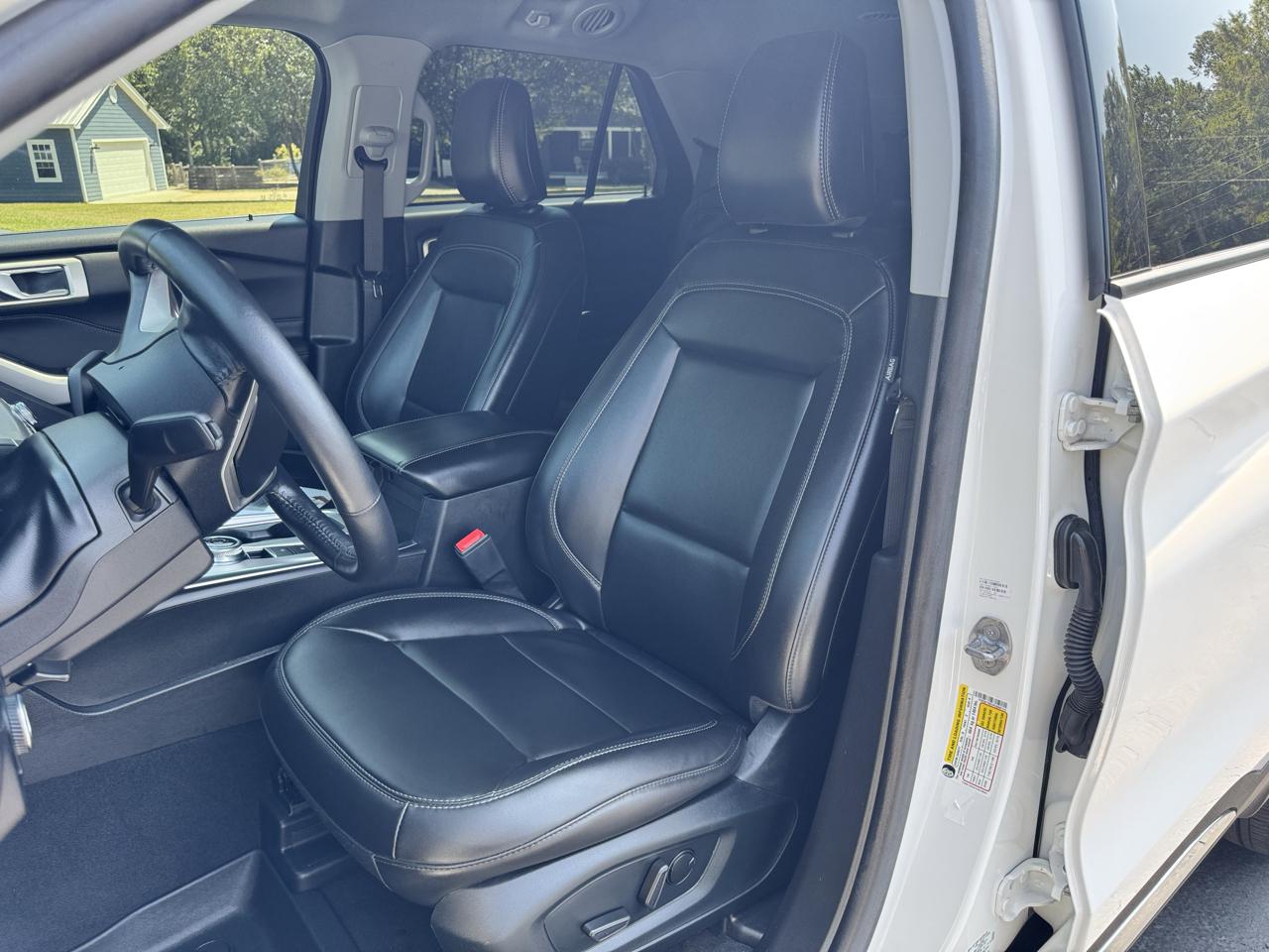 Ford Explorer XLT RWD 2023